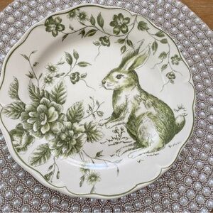 Maxcera Green Toile Easter Bunny Rabbit Scalloped 9" Salad Luncheon Plates set 4